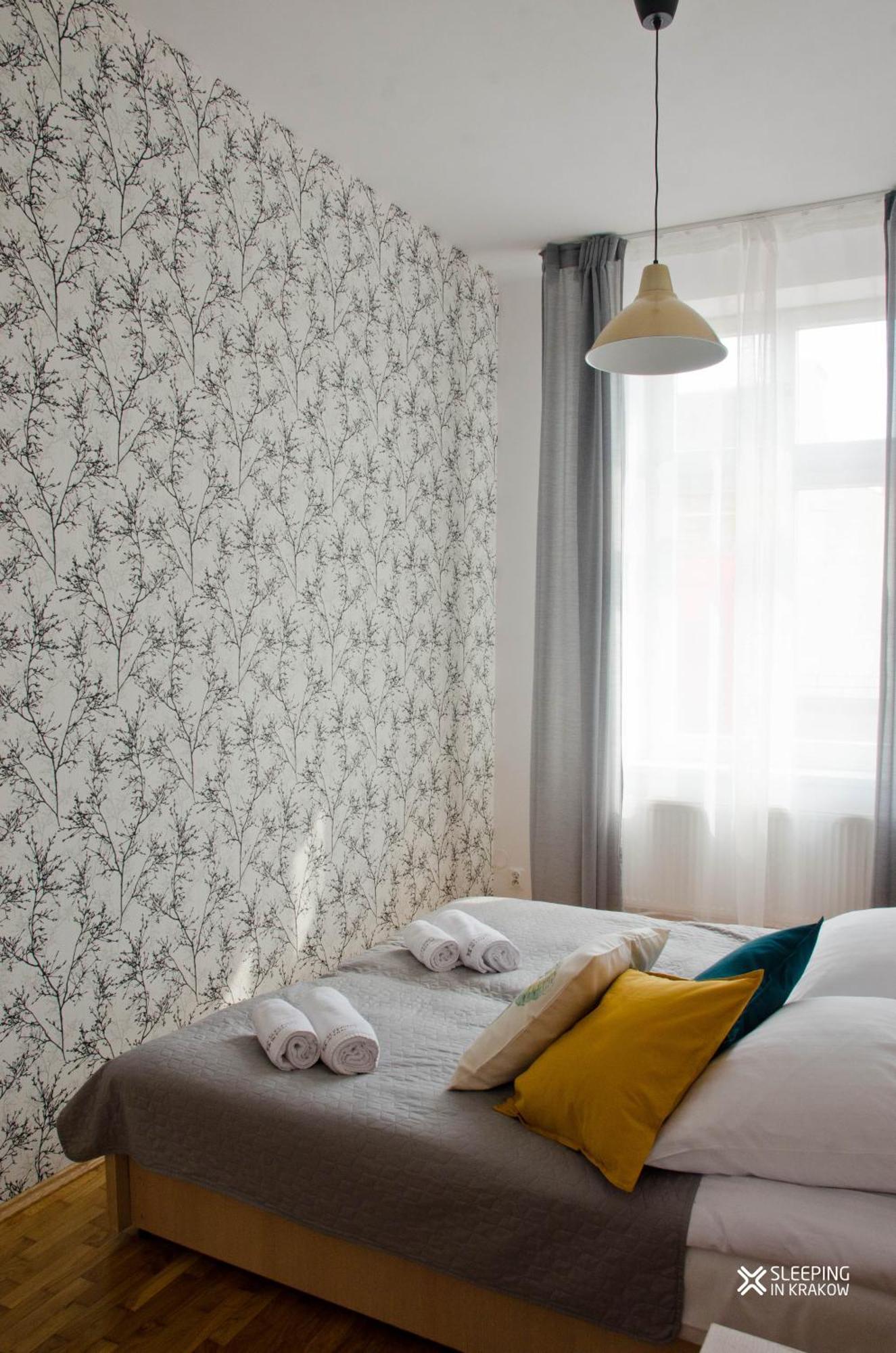 Sleeping In Main Market Apartament