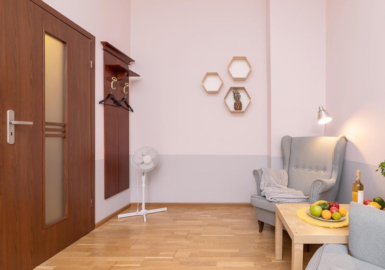 Around Market Square Apartment