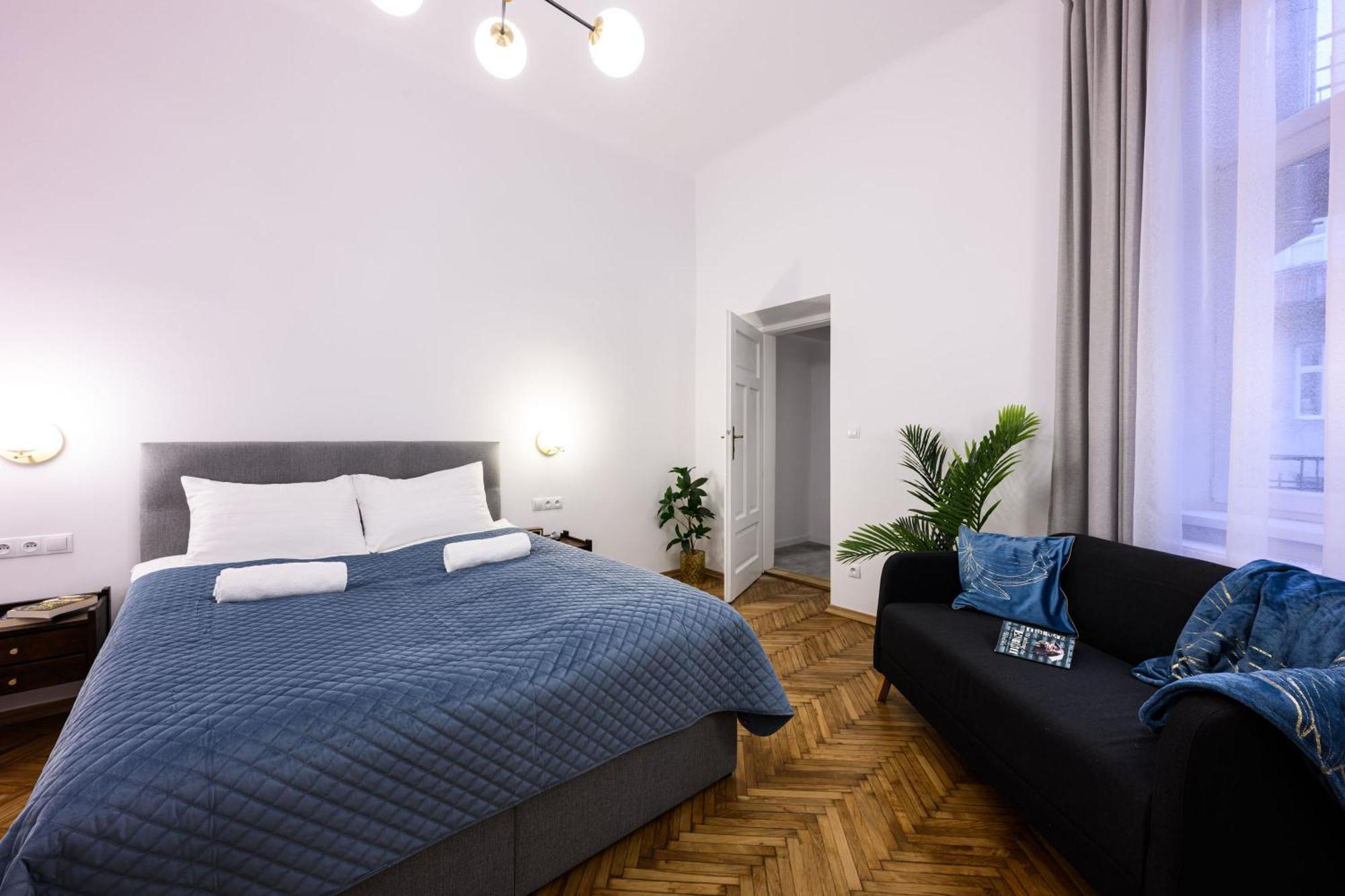 Unique Style Old Town - 25 Min From The Airport - By Homelike *