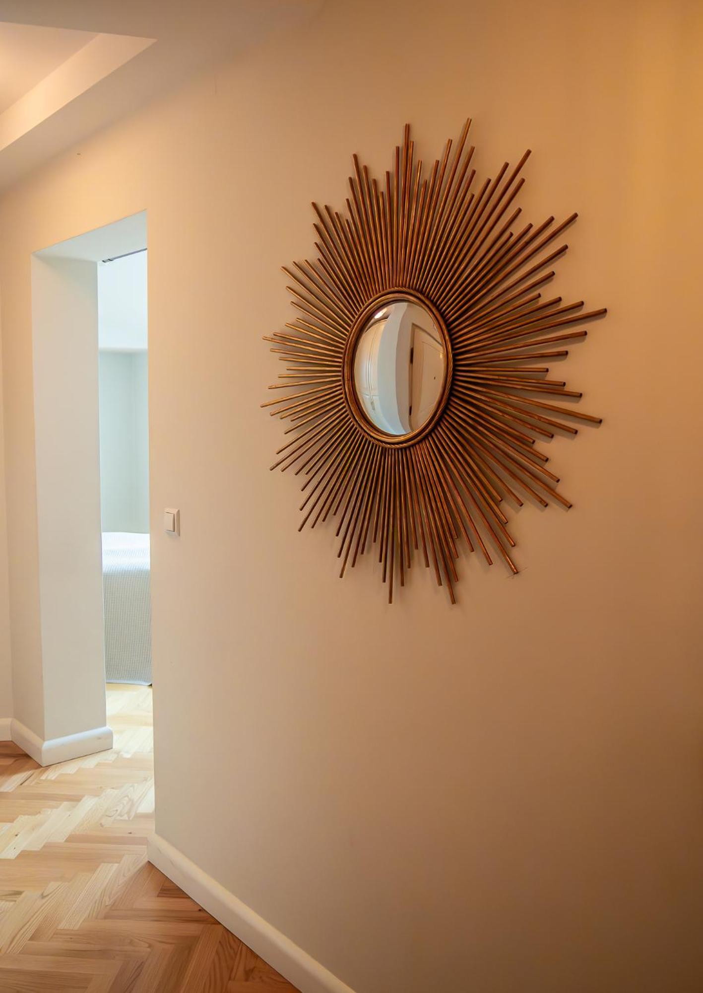 Crystal Old Town Aparthotel 3*