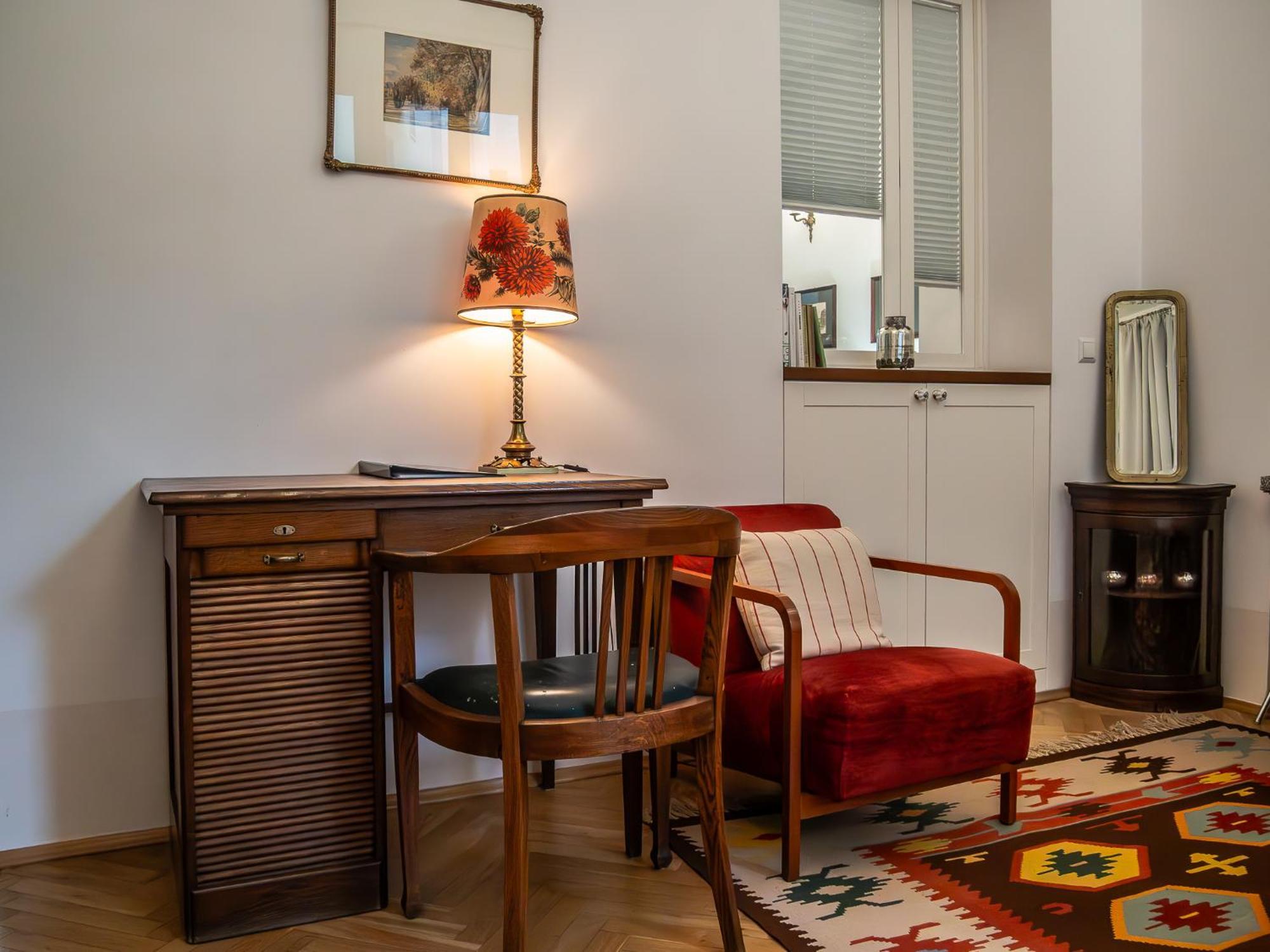 Aparthotel Crystal Old Town 3*