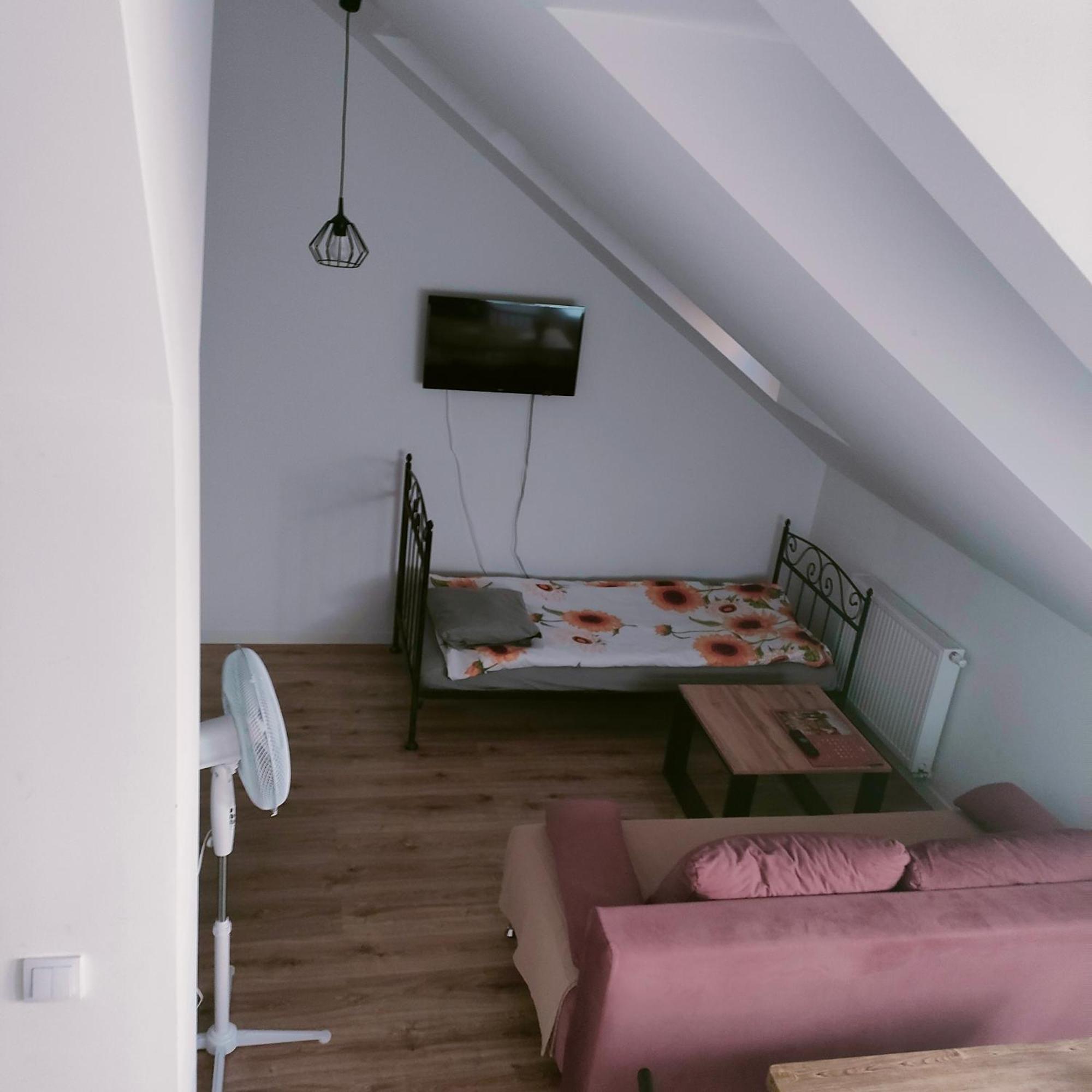 Apartamento Ceglana Kamienica Nad Wisla Cracóvia