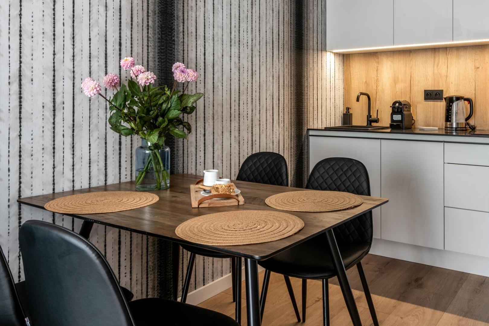 Inpoint Drive - Stay&park Free * Krakau