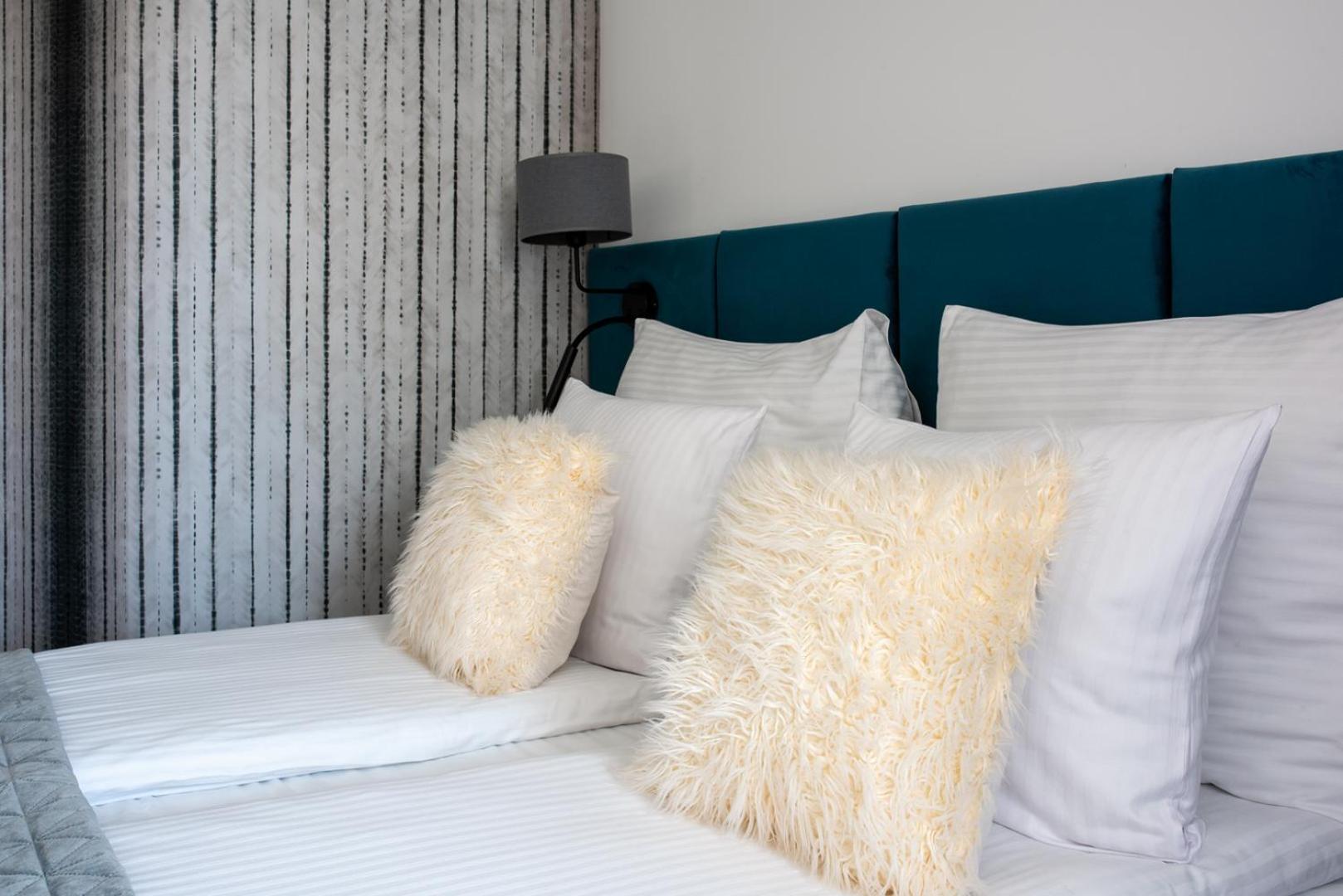 Inpoint Drive - Stay&park Free Krakau