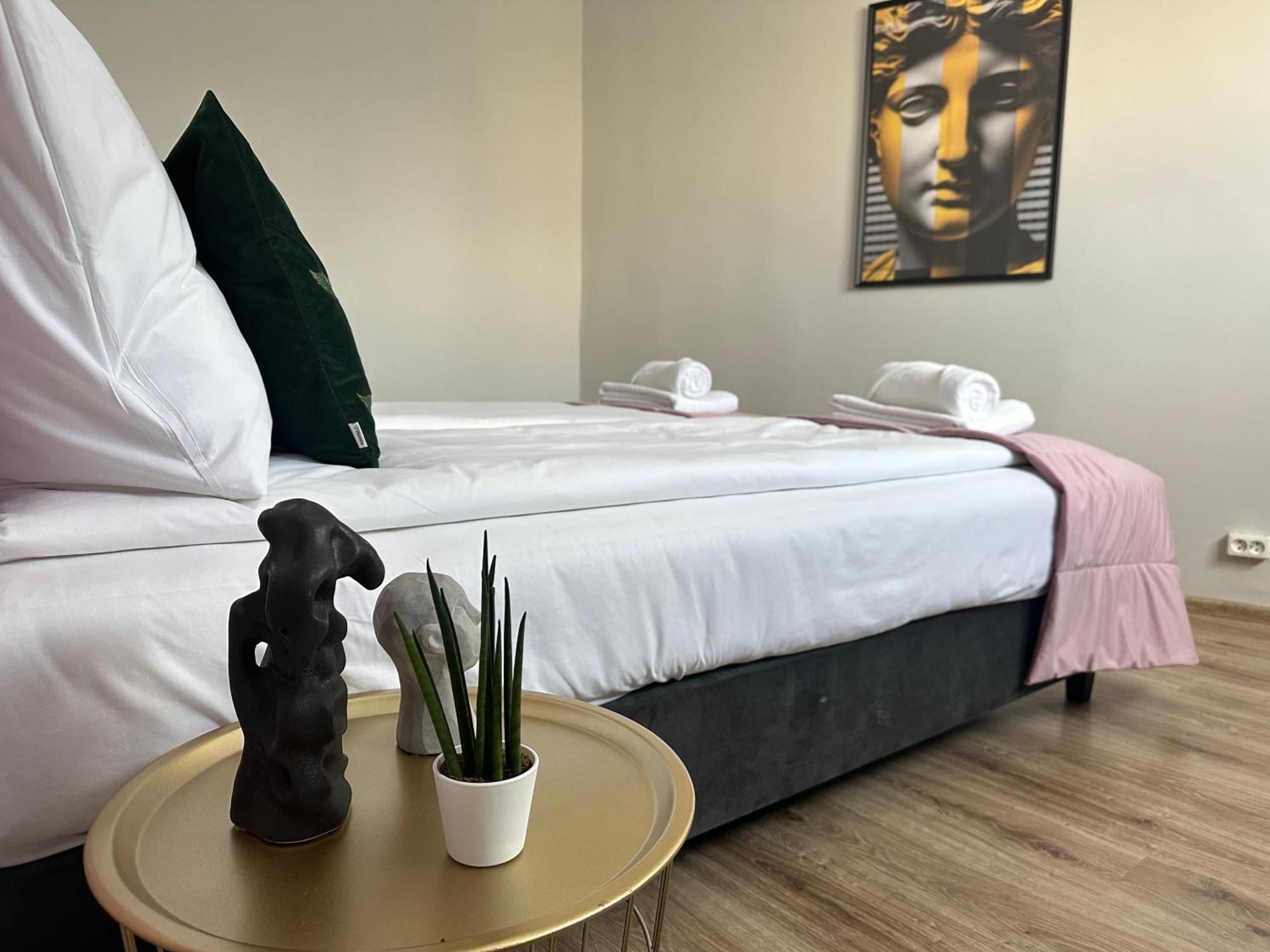 Ga Apartment *
