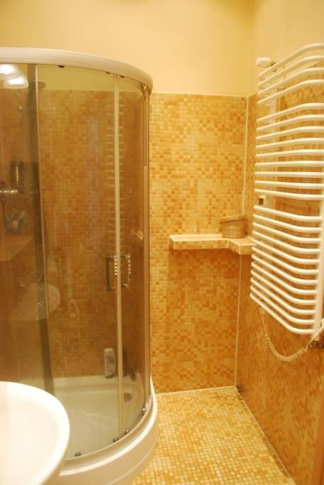 Climatic For 2-4 Person In Main Square Apartament *