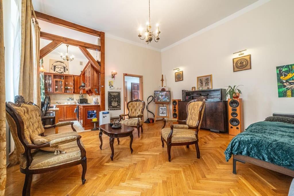 Apartament Climatic For 2-4 Person In Main Square Kraków