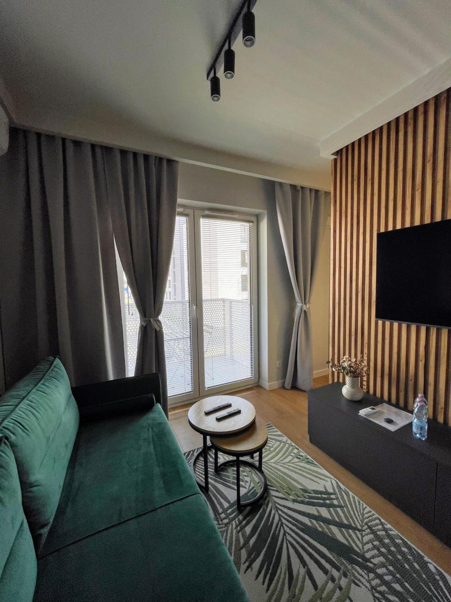 41 Apartment *