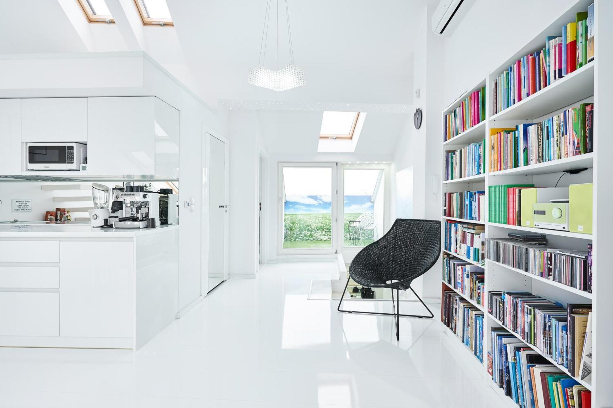 Unique Design Loft In Middle Of Centre Of Old Town With Netflix