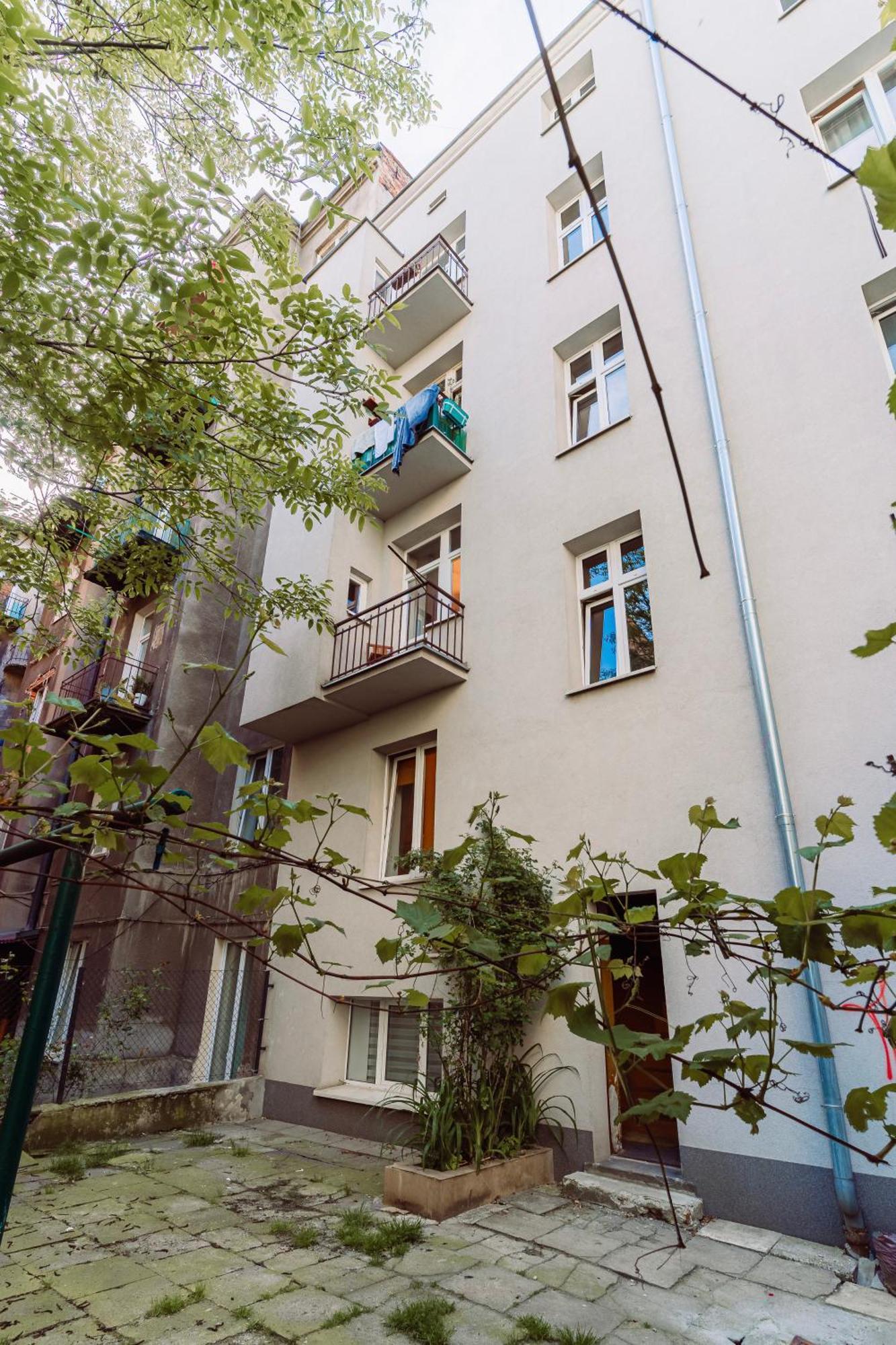 Rzeszowska 5 Apt. 3 * Krakow