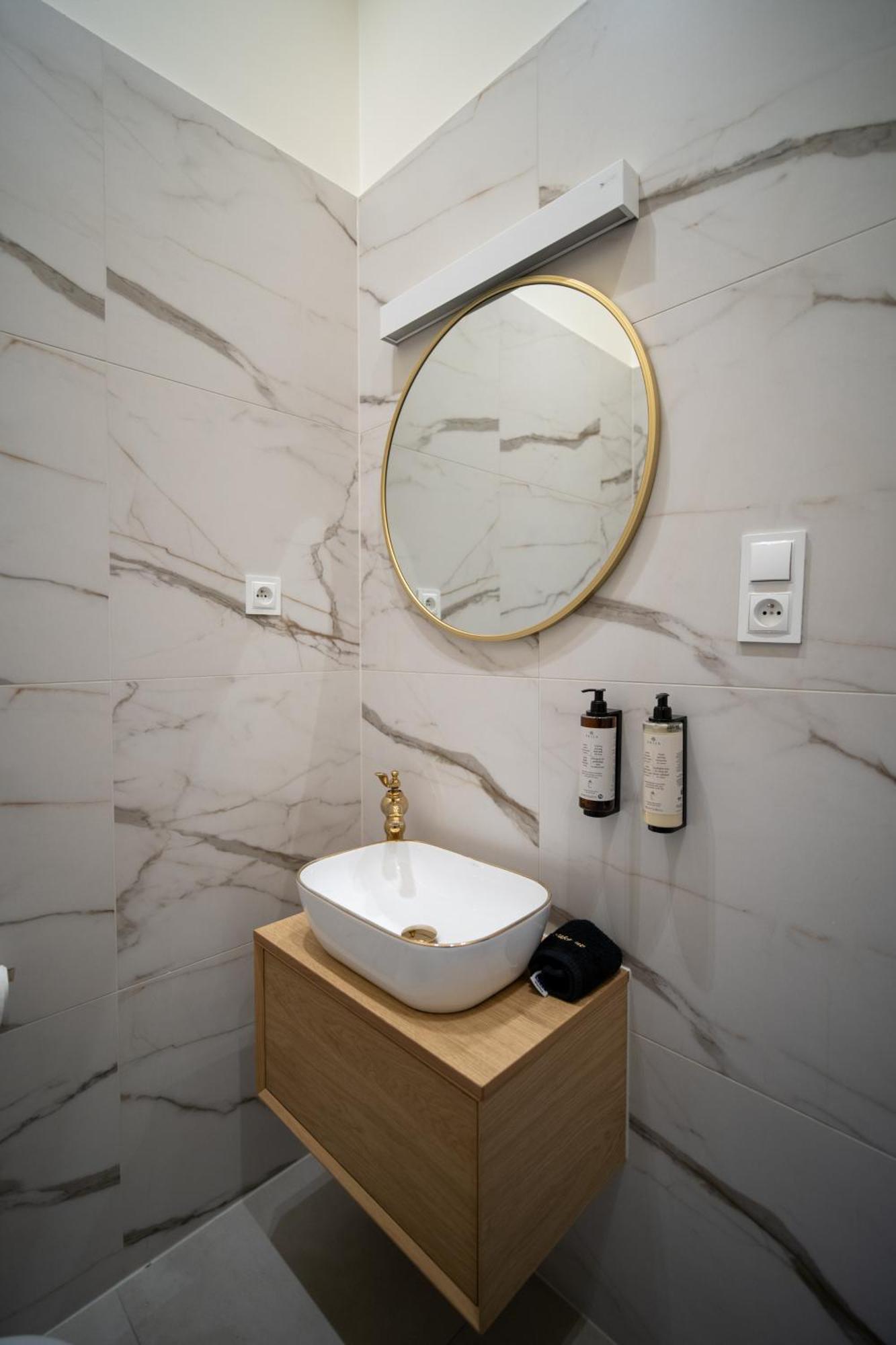 Bracka Main Square Apartment *