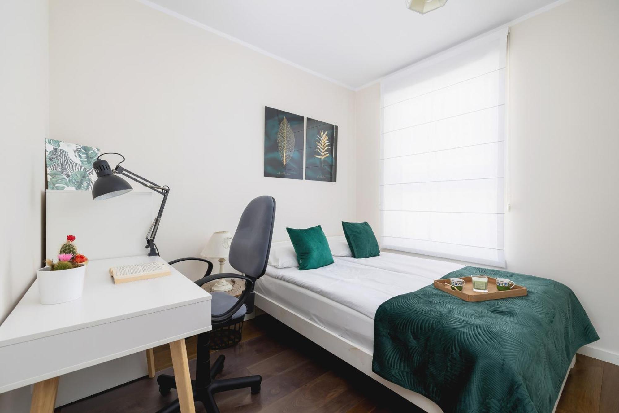 Appartement Przytulny Na Wroclawskiej Z Parkingiem W Krakowie By Renters Krakau