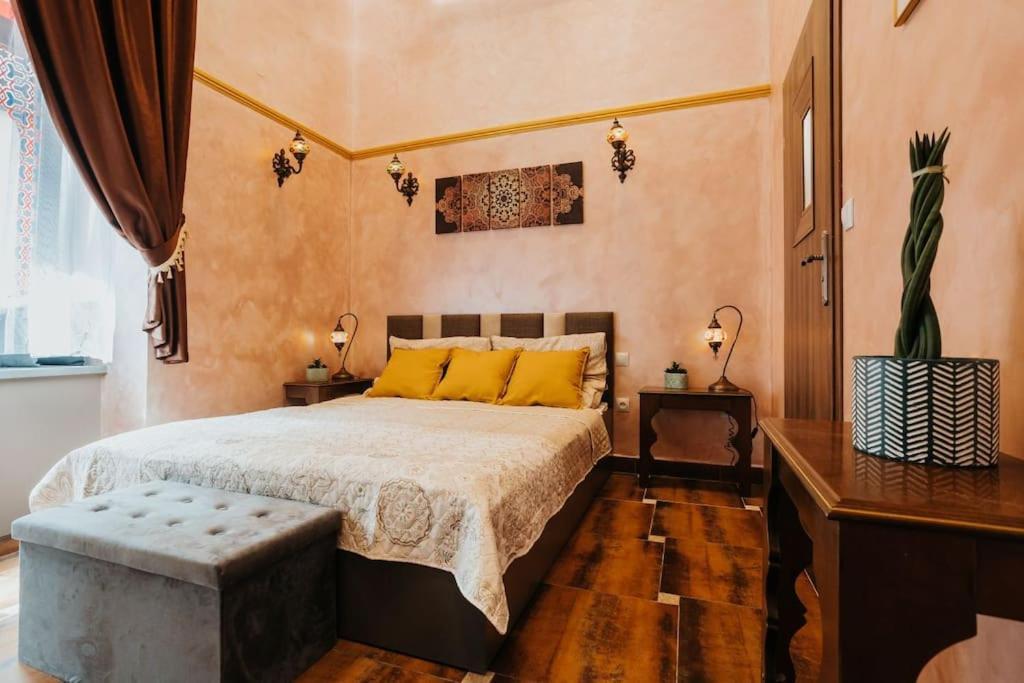 Shahrazad Apartment