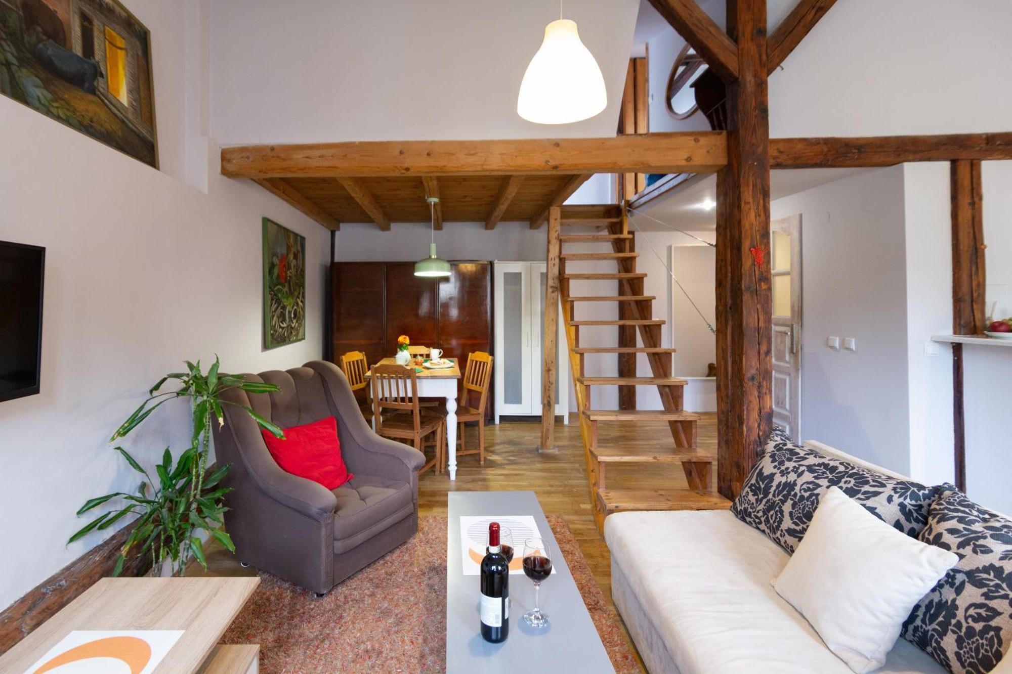 Sky's The Limit! Spacey Loft Krakow
