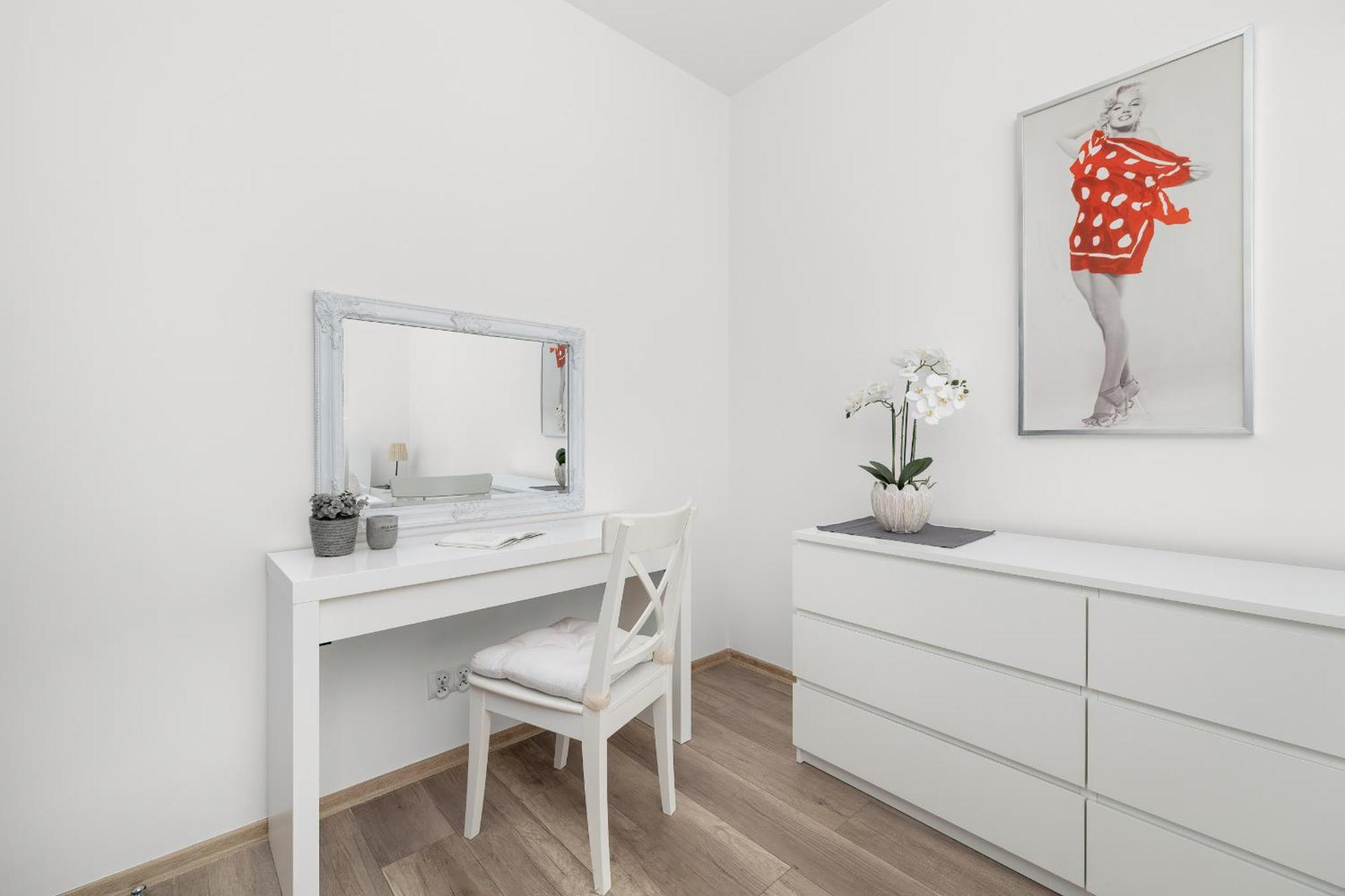 Nowoczesny & Klimatyzowany Z Parkingiem By Renters Apartment Krakow