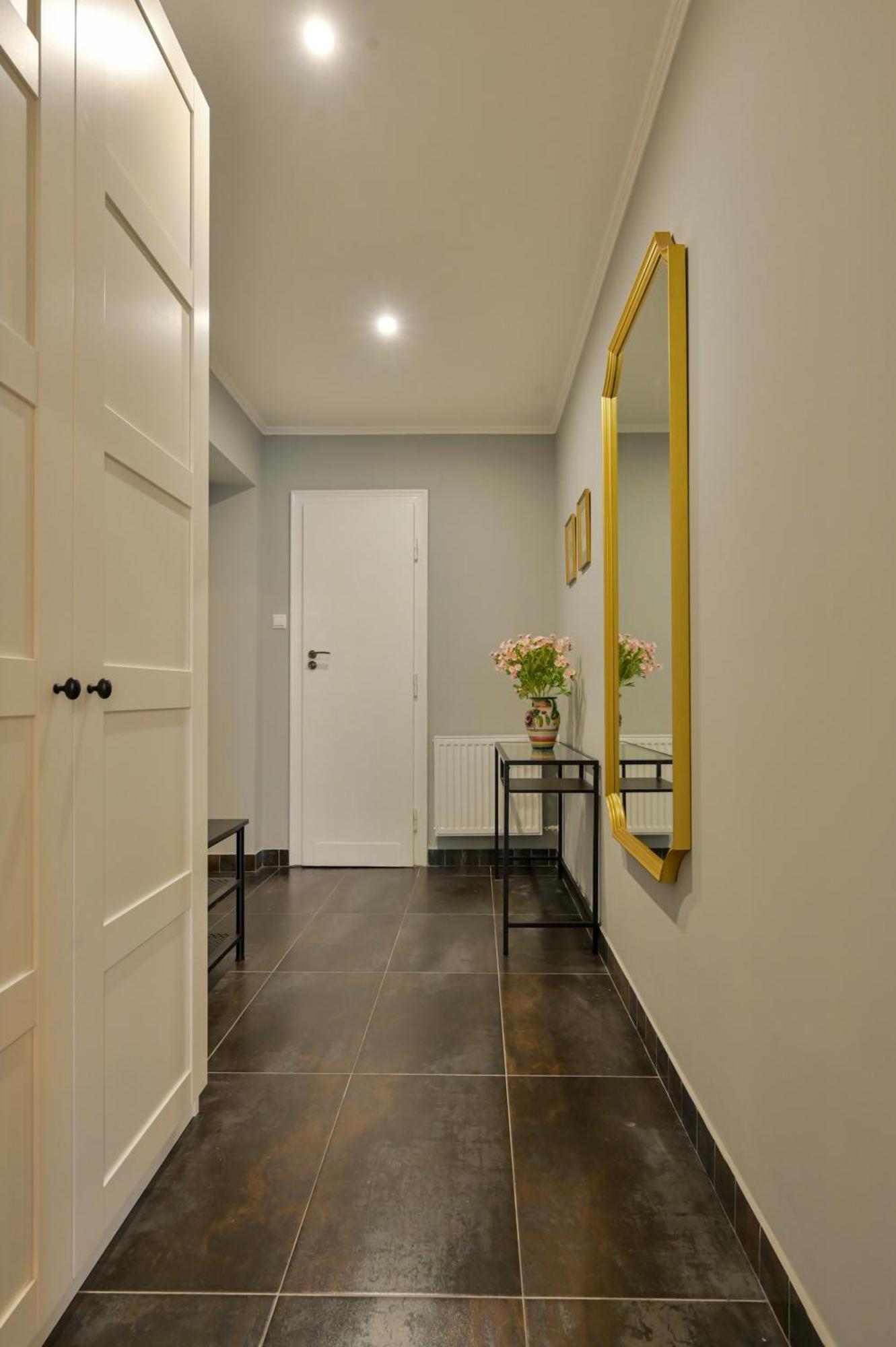 Krowoderska Apartment *