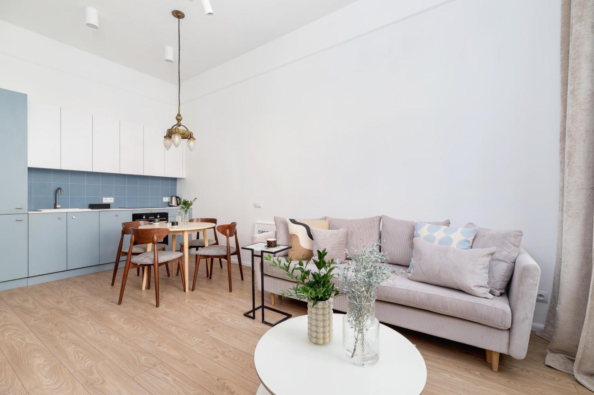 One Bedroom - Dietla 68 Street Apartment *