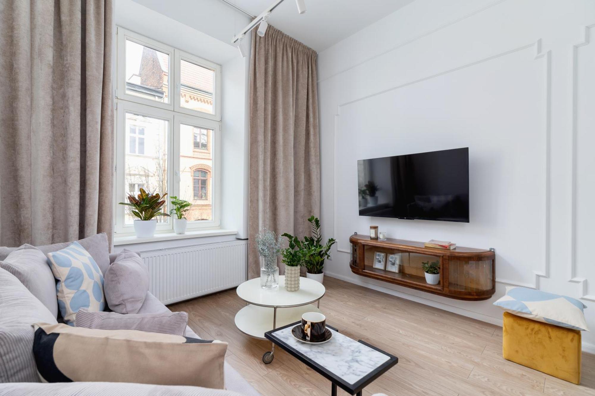 One Bedroom - Dietla 68 Street Apartment *