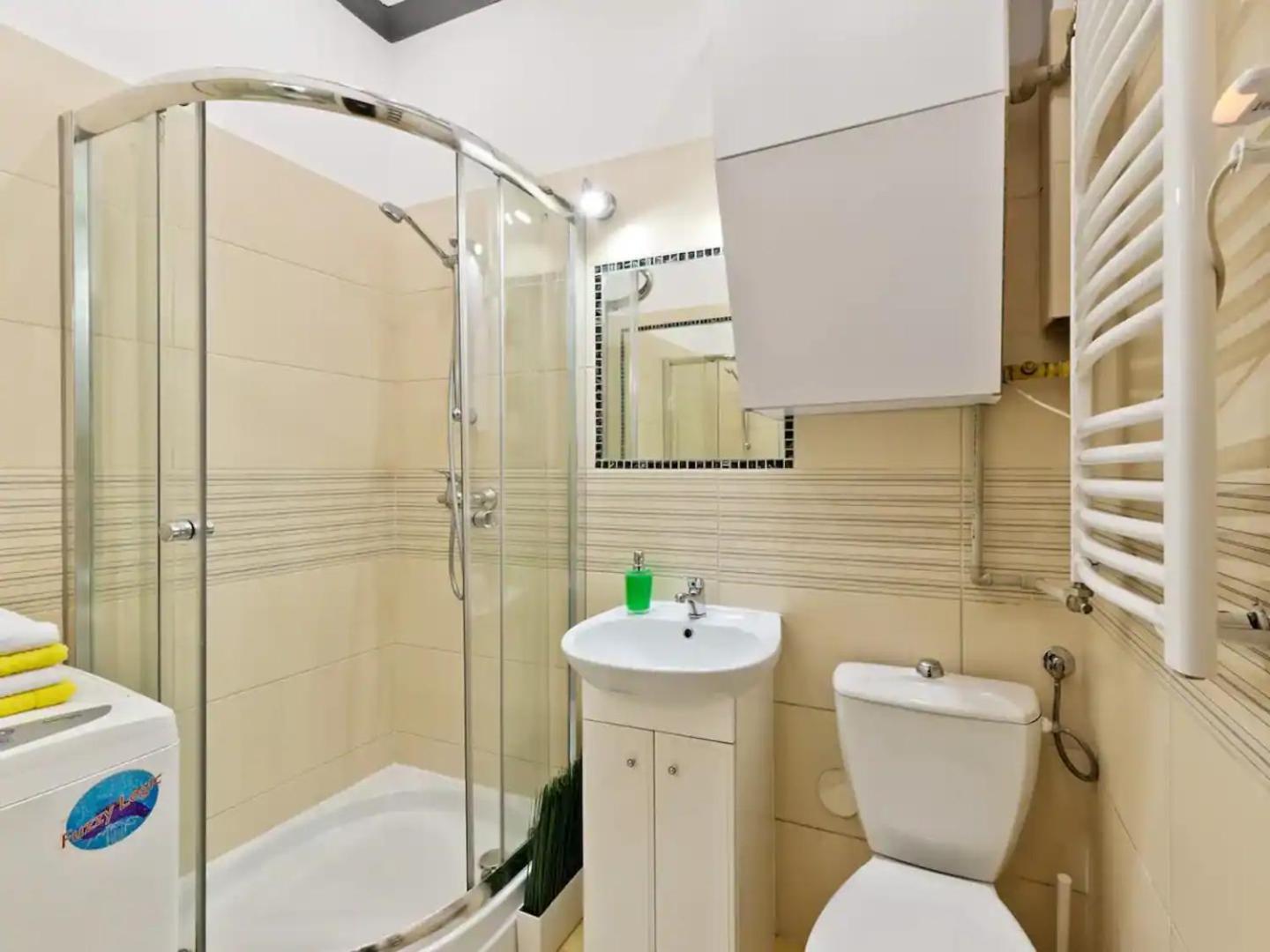 2-bedroom - 51 Dietla Street *