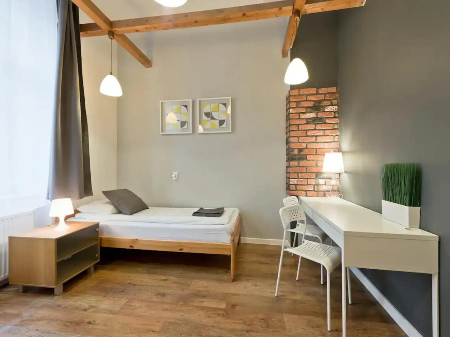 2-bedroom - 51 Dietla Street Apartment *