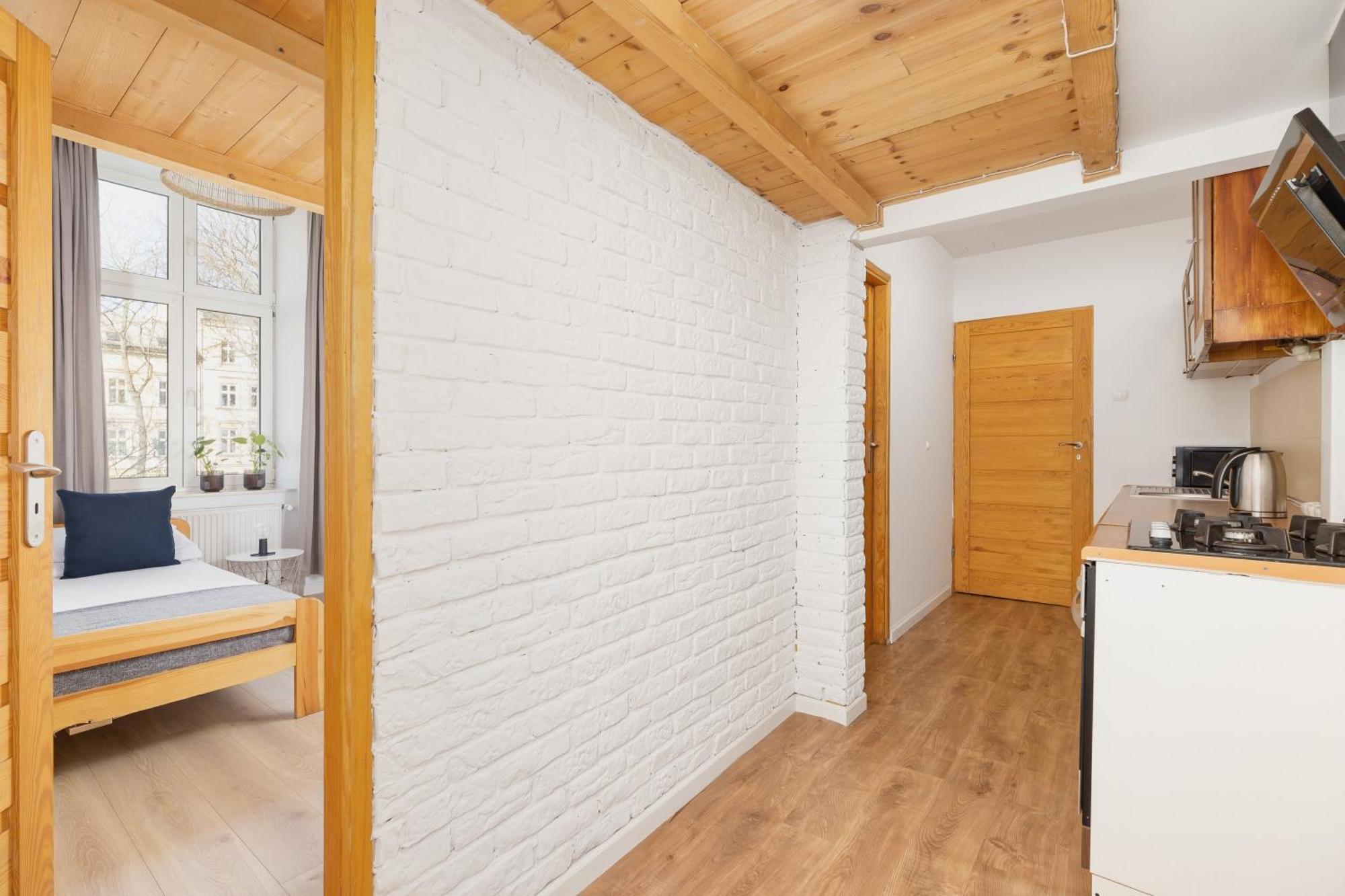 3-bedroom - 51 Dietla Street *