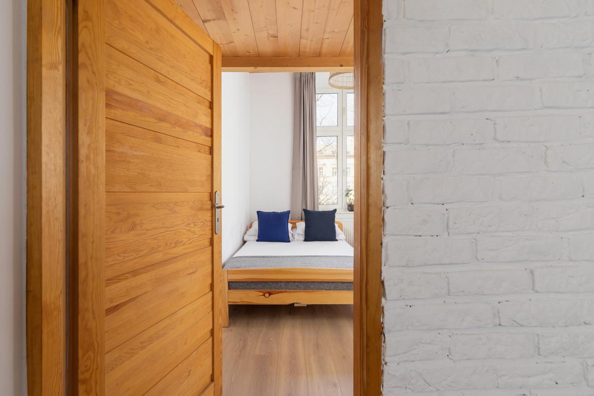 3-bedroom - 51 Dietla Street