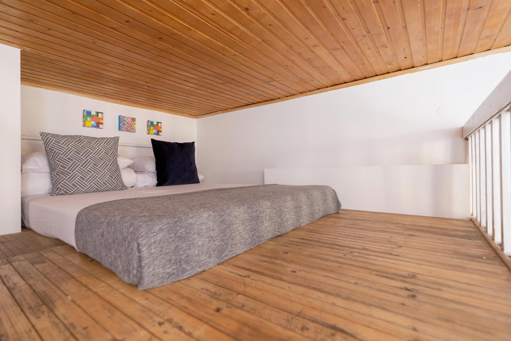 Apartment 3-bedroom - 51 Dietla Street