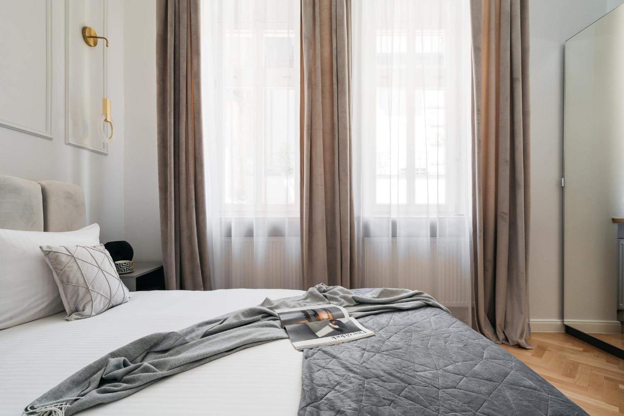 Old Town Oasis - Loftaffair Apartment