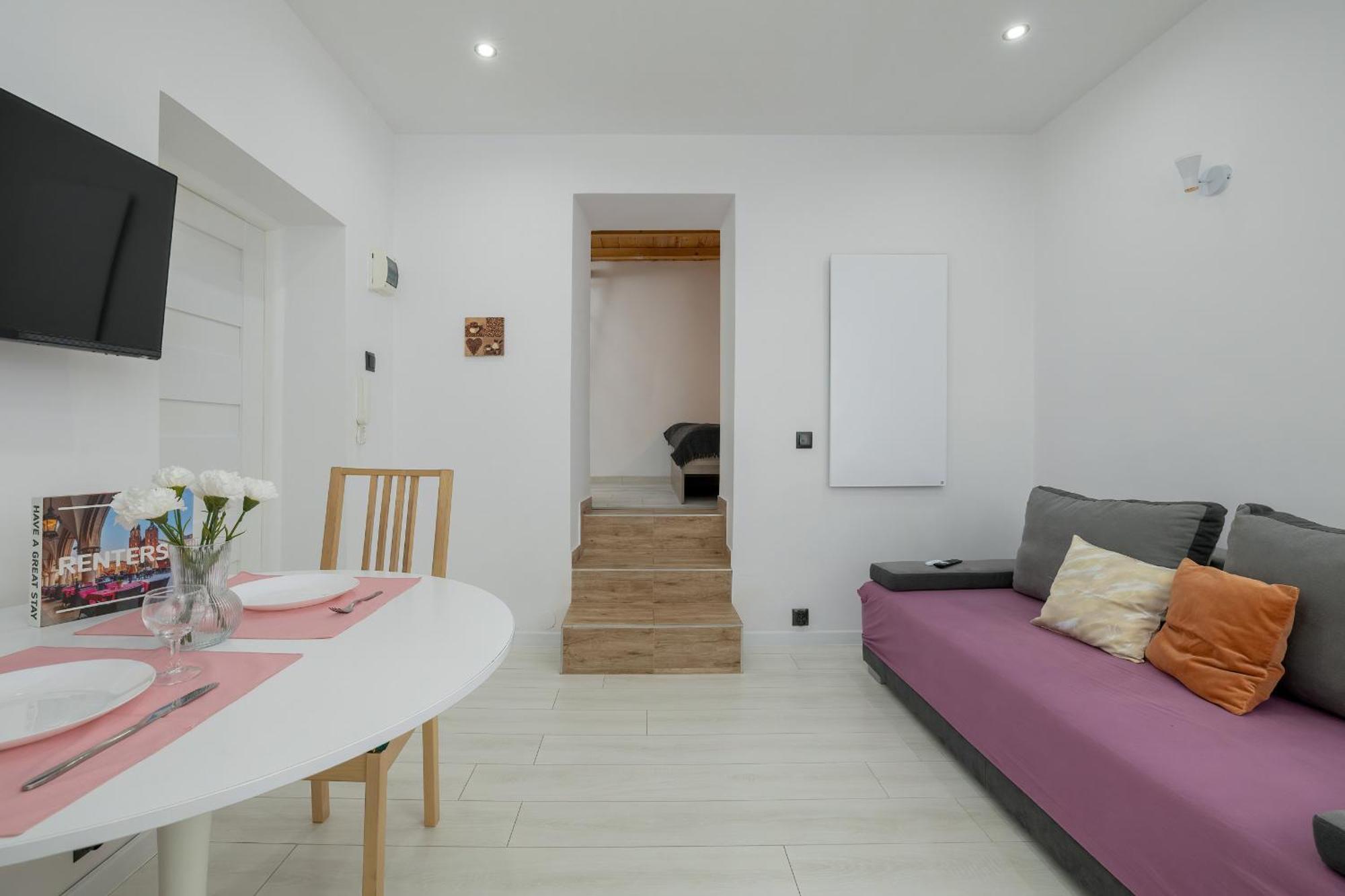 Apartment By Renters