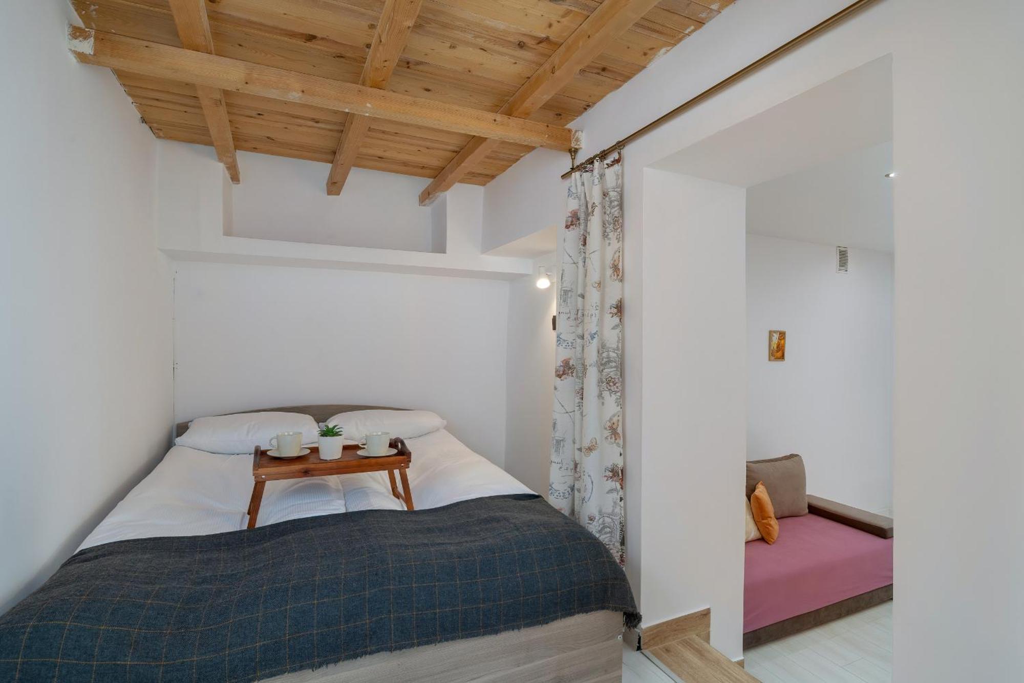 By Renters Krakow