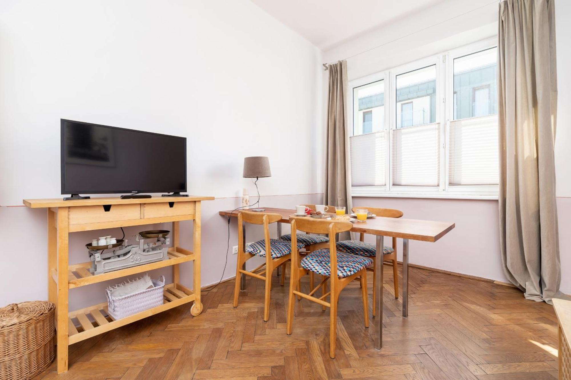 Cracow Kazimierz Retro Skawinska By Renters Apartment Krakow