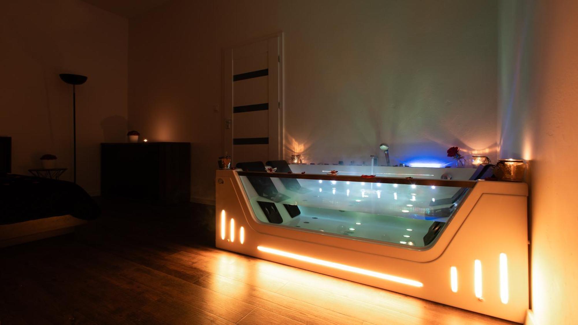 Jacuzzi Near The Royal Castle Appartement *