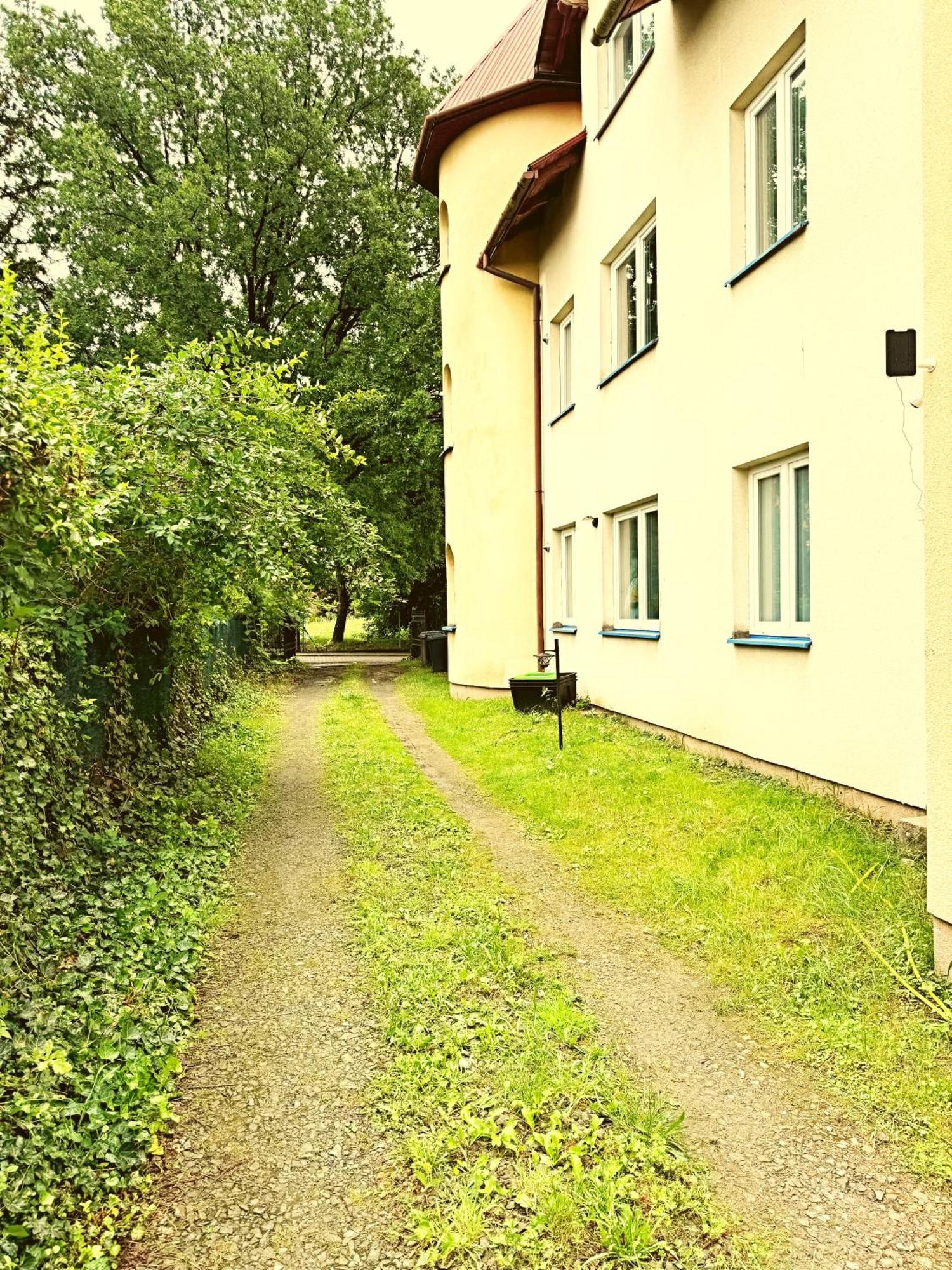 Apartamento The Castle & - Free Parking - (adults Only) Cracóvia