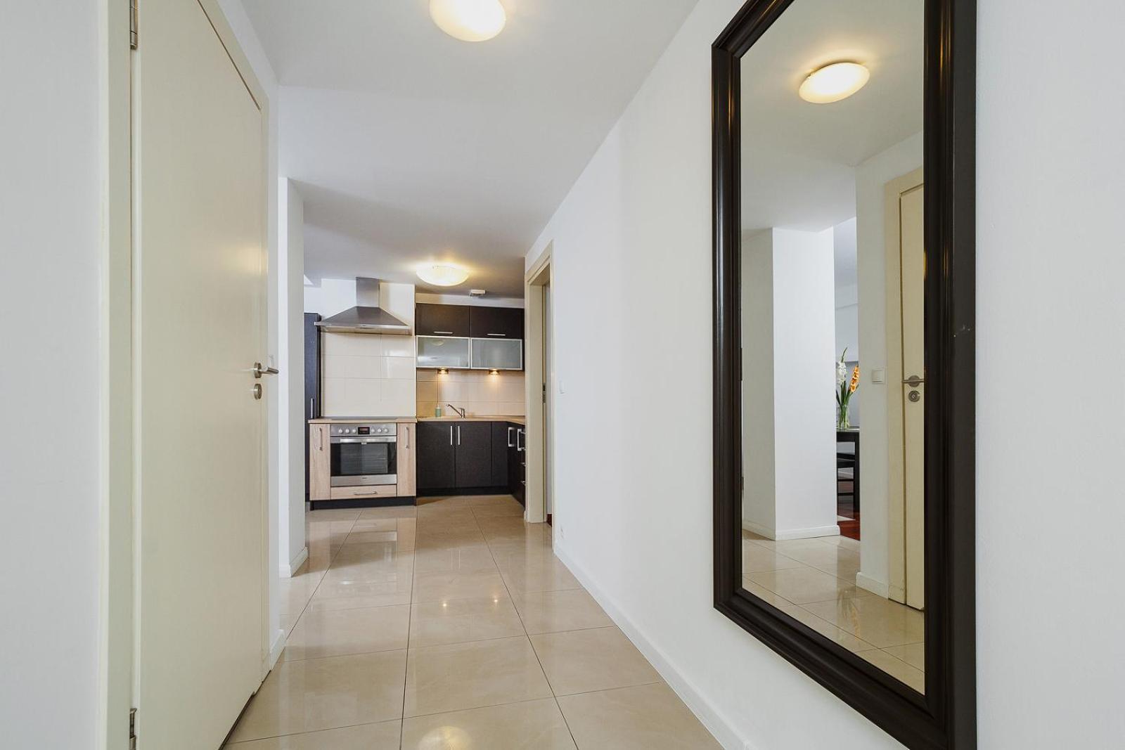Apartment 3-bedroom With Balcony- Krowoderska *