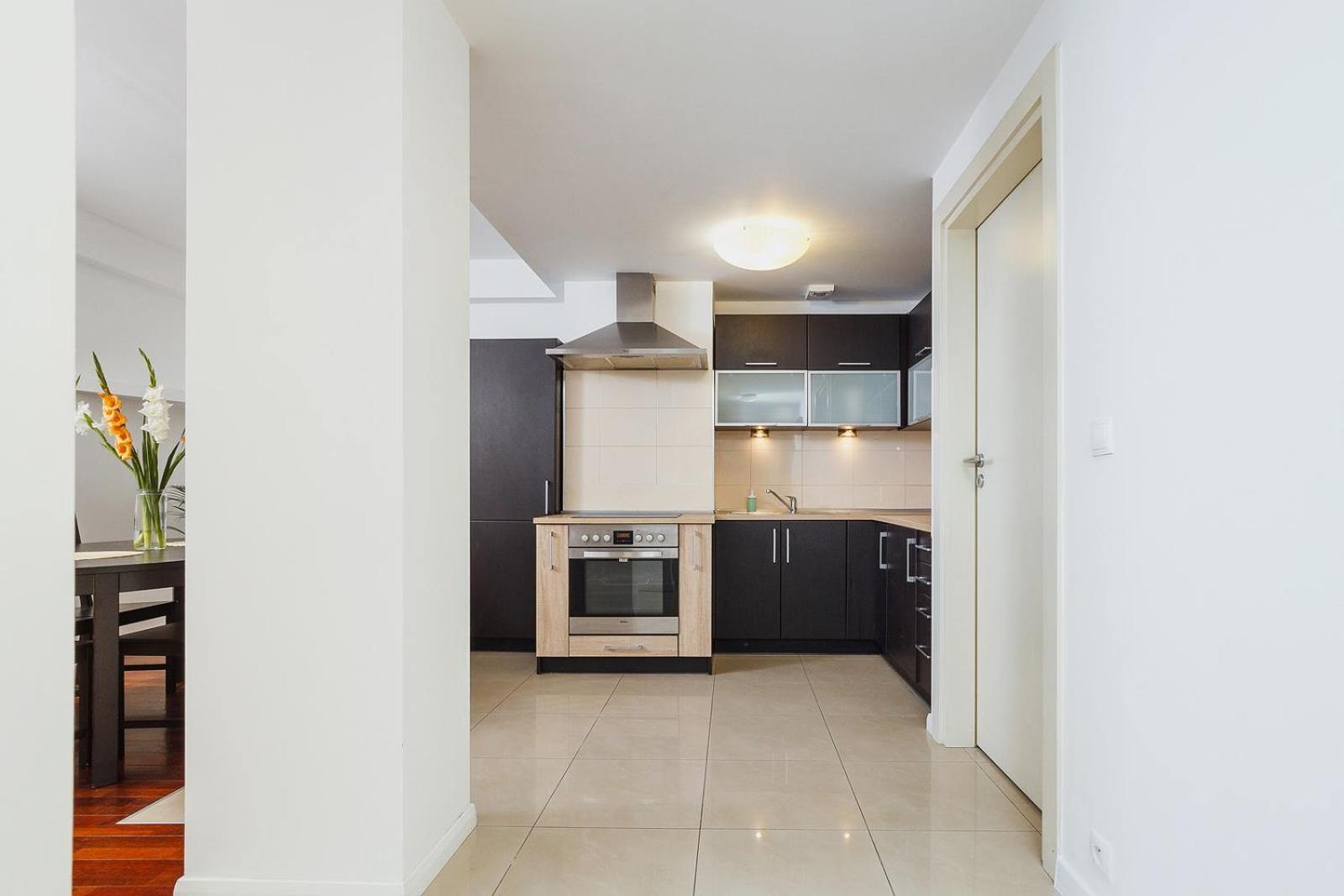 Apartment 3-bedroom With Balcony- Krowoderska *