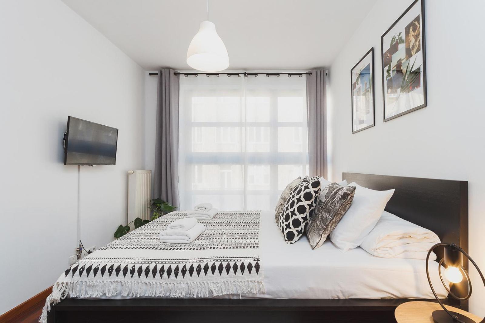 3-bedroom With Balcony- Krowoderska *