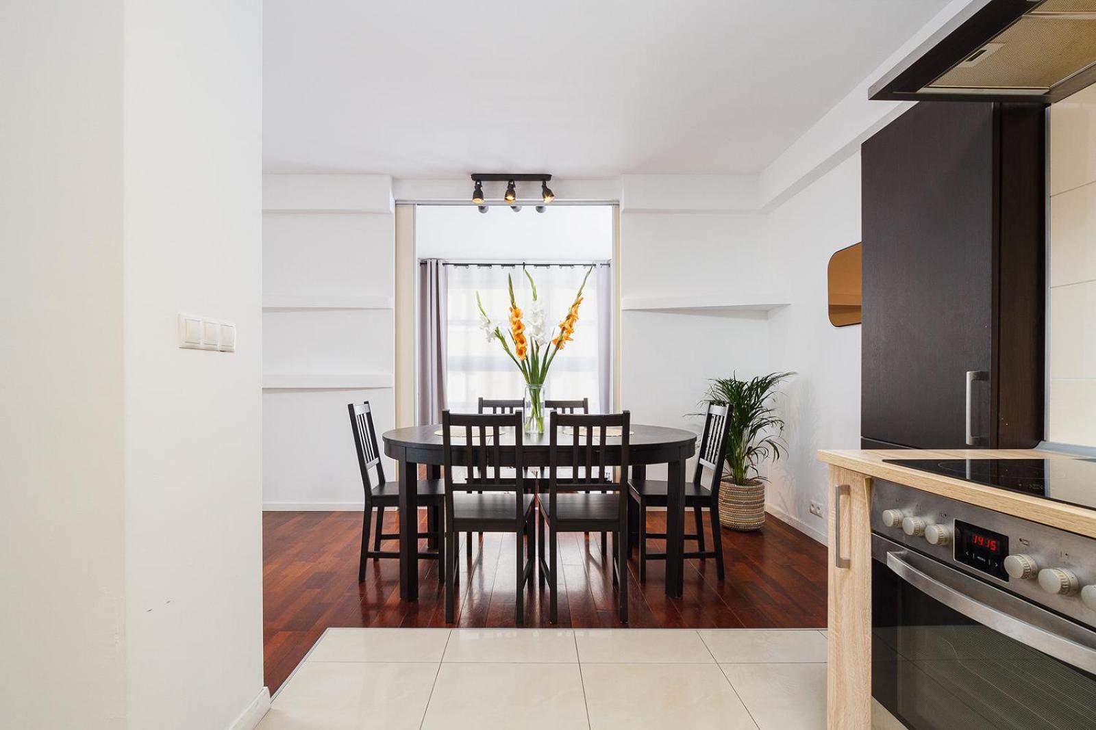 Apartment 3-bedroom With Balcony- Krowoderska