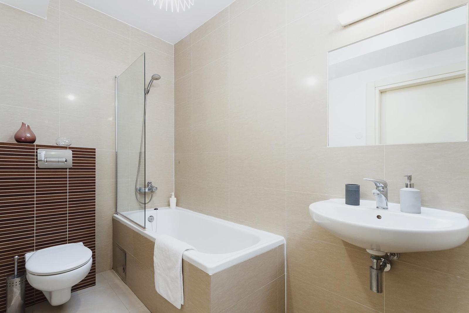 3-bedroom With Balcony- Krowoderska * Krakow