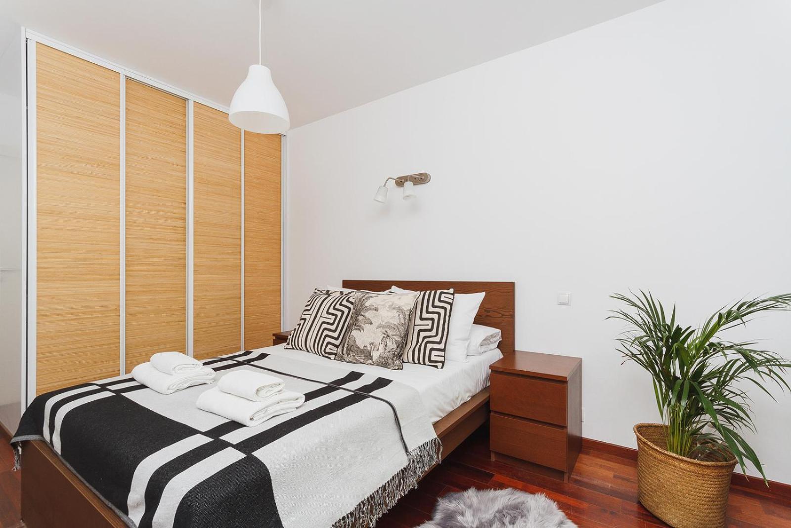 Apartment 3-bedroom With Balcony- Krowoderska Krakow