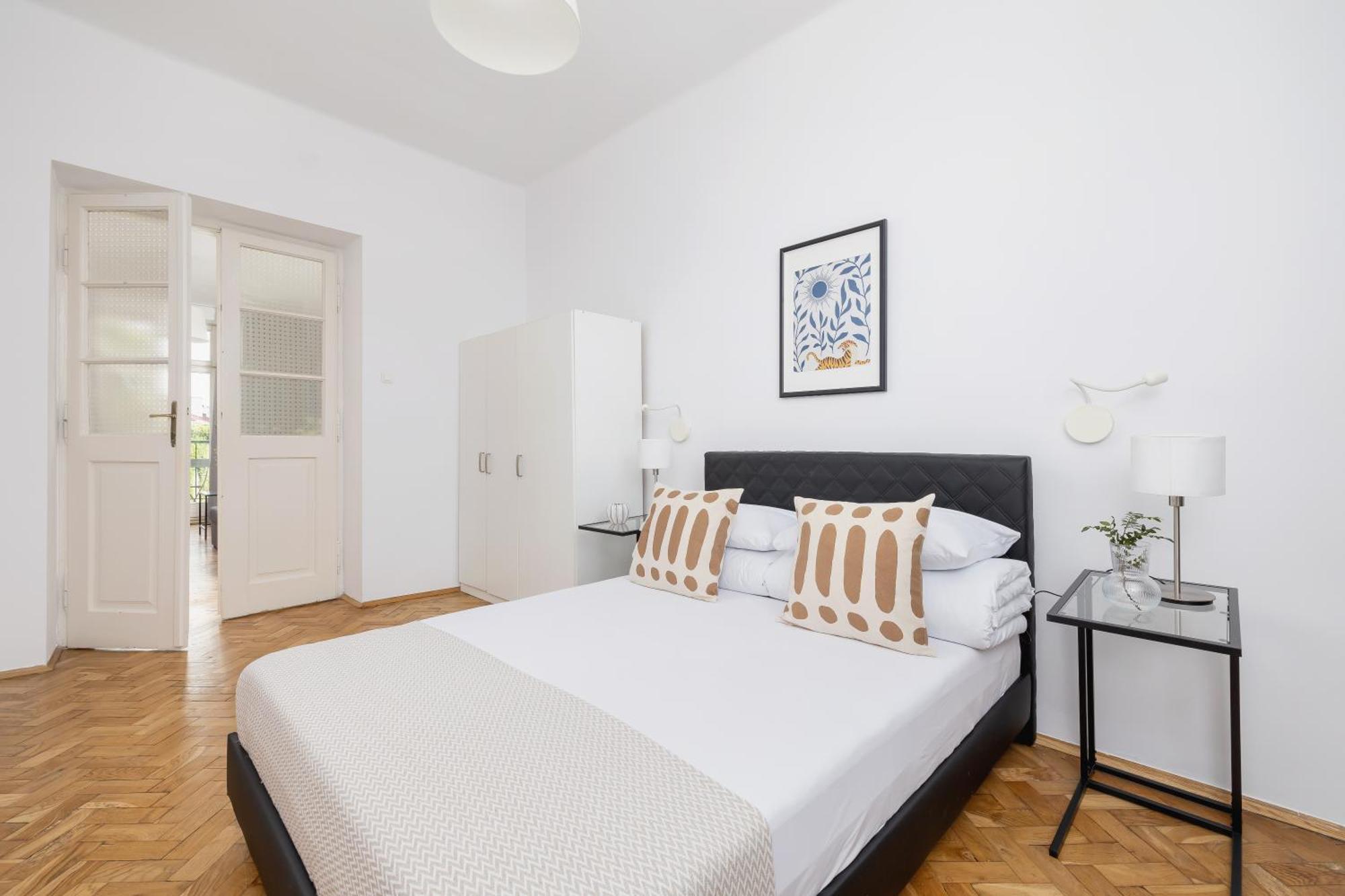 1-bedroom With Balcony - Dluga 65 Krakau