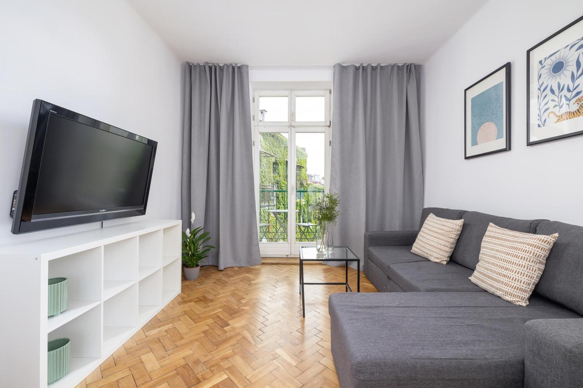 Apartment 1-bedroom With Balcony - Dluga 65
