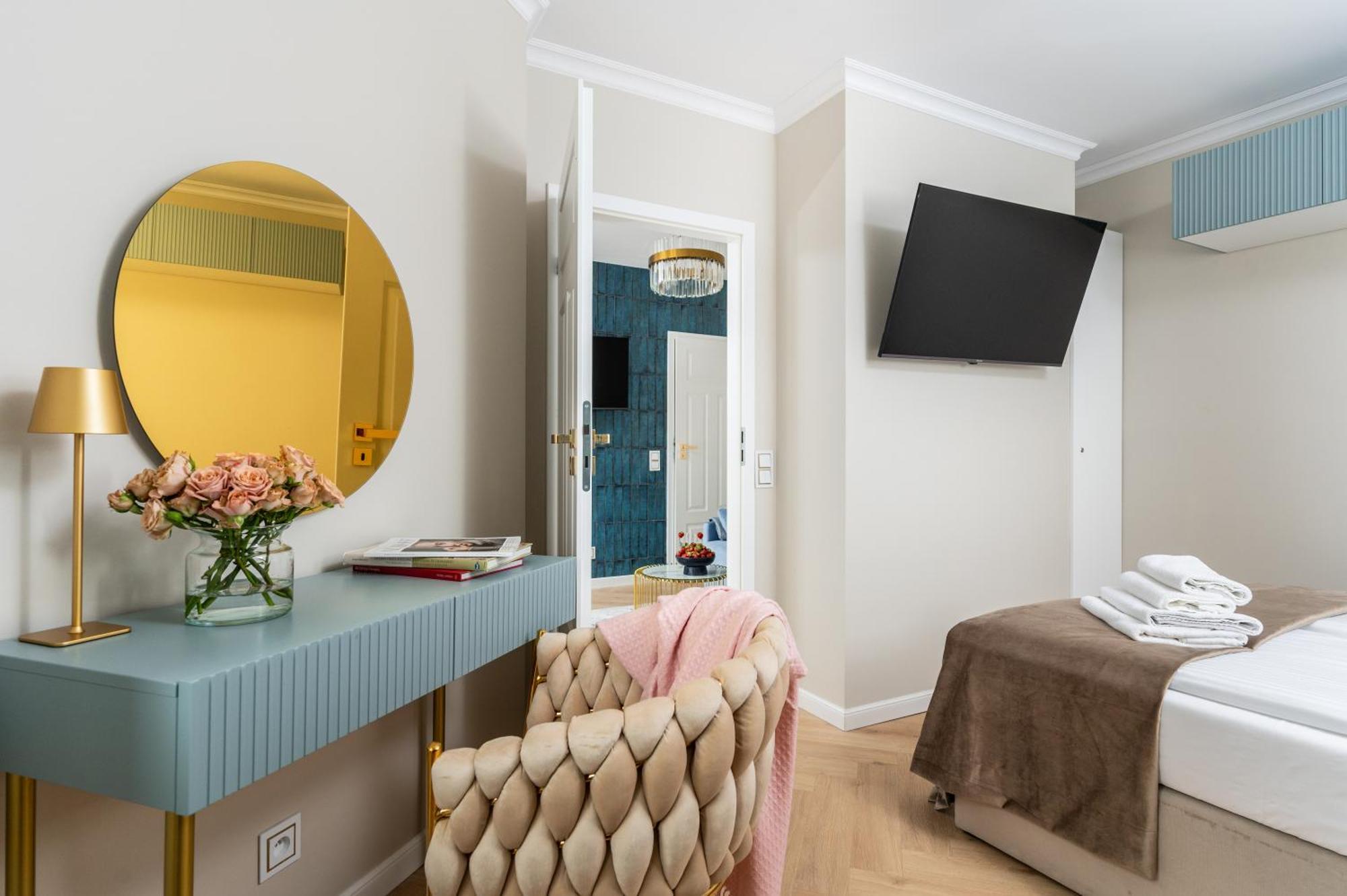 Rooftop Wawel View With Jacuzzi L Luxury Apartment Krakow