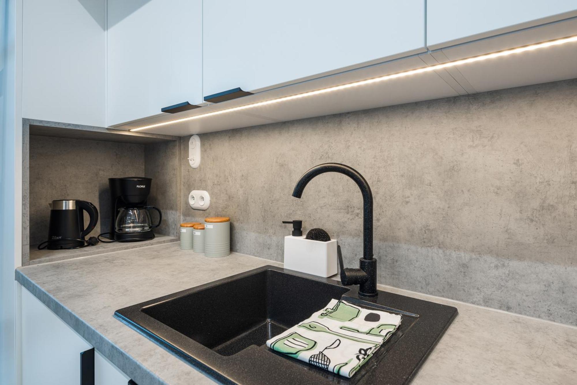 Center, Modern, Quiet Place By Homeclick Apartment *