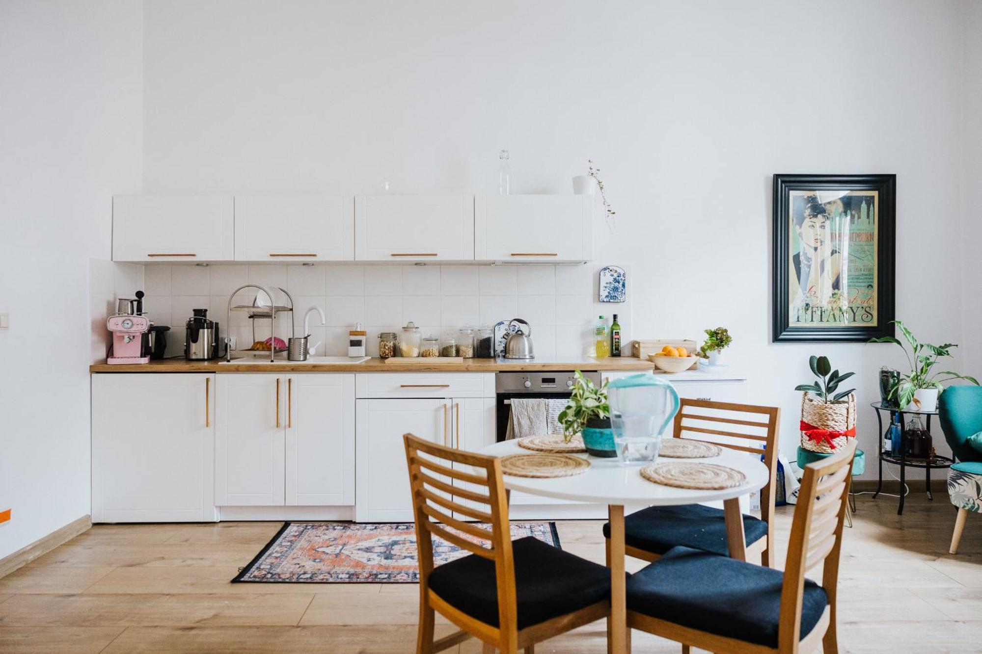 Atticus Apartment *