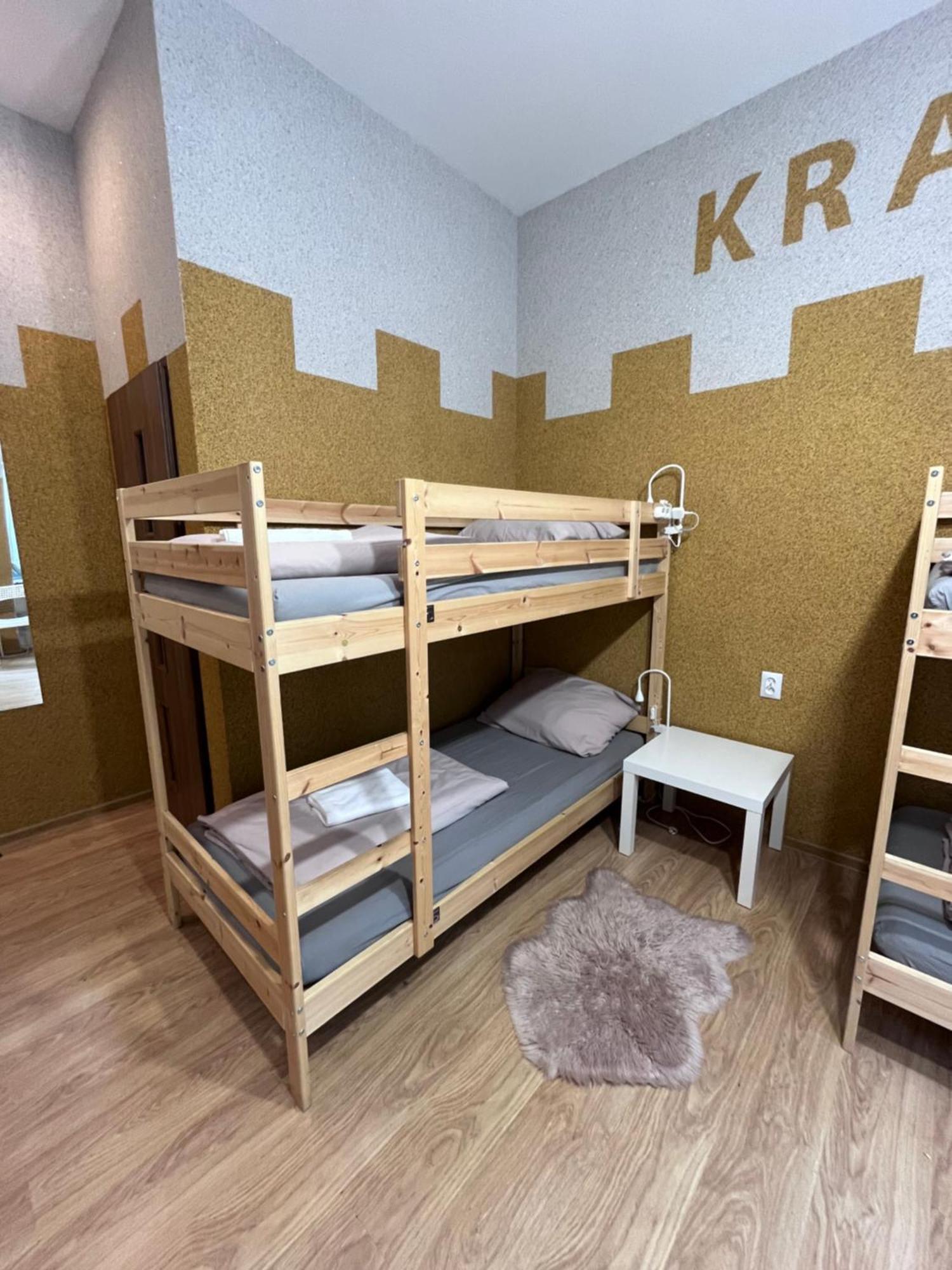Hostel Girls