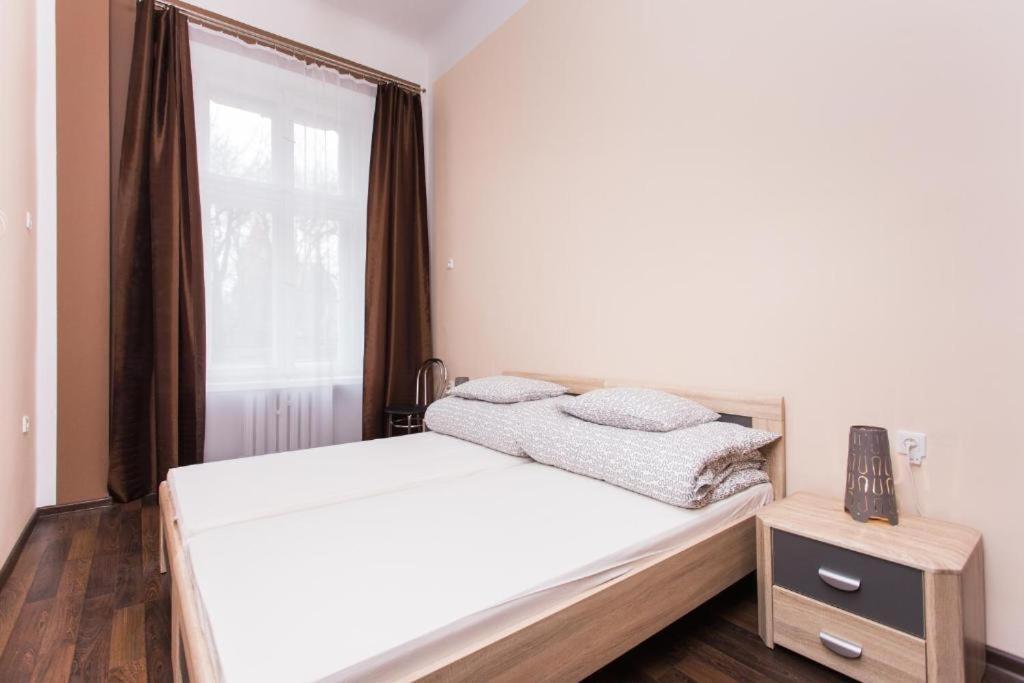 New One World Albergue