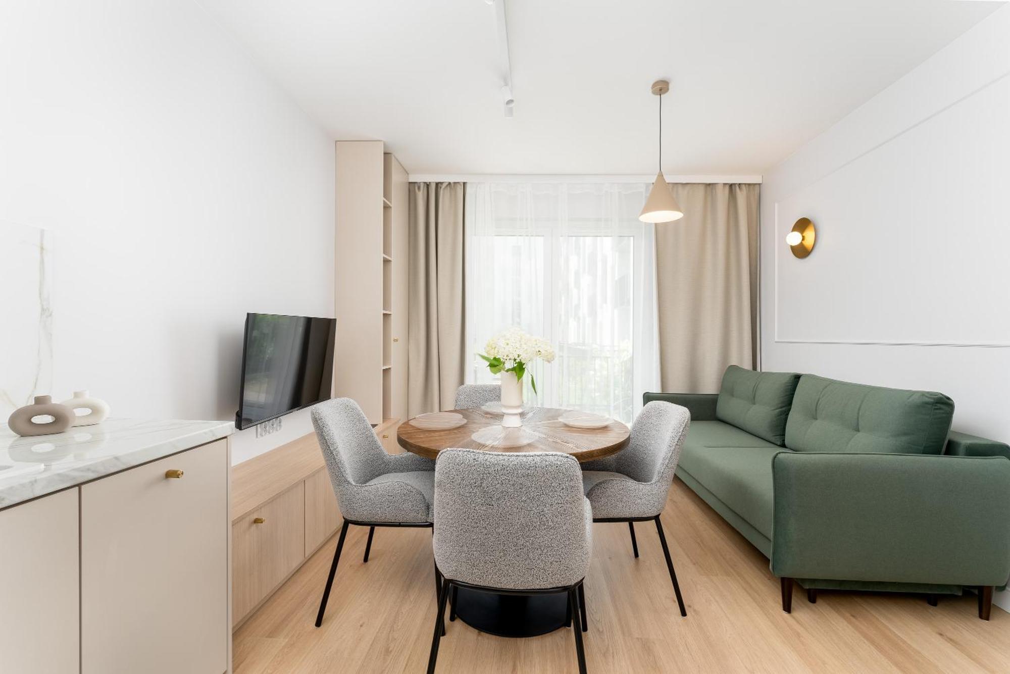 Lema Near Tauron Arena Apartment
