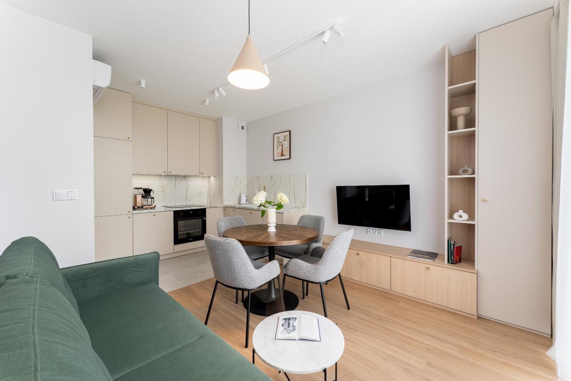 Lema Near Tauron Arena Apartment