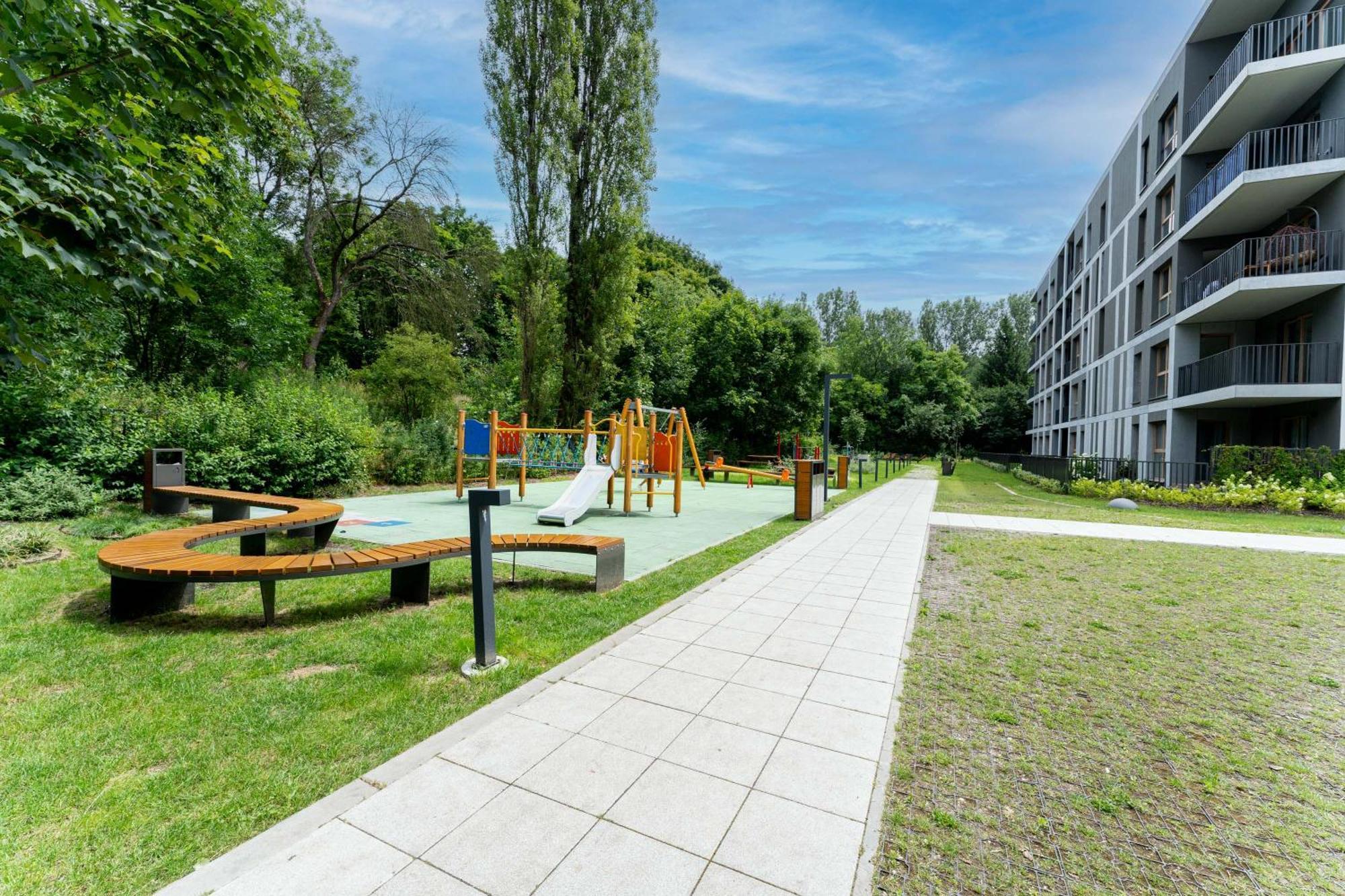 Lema Near Tauron Arena Apartment