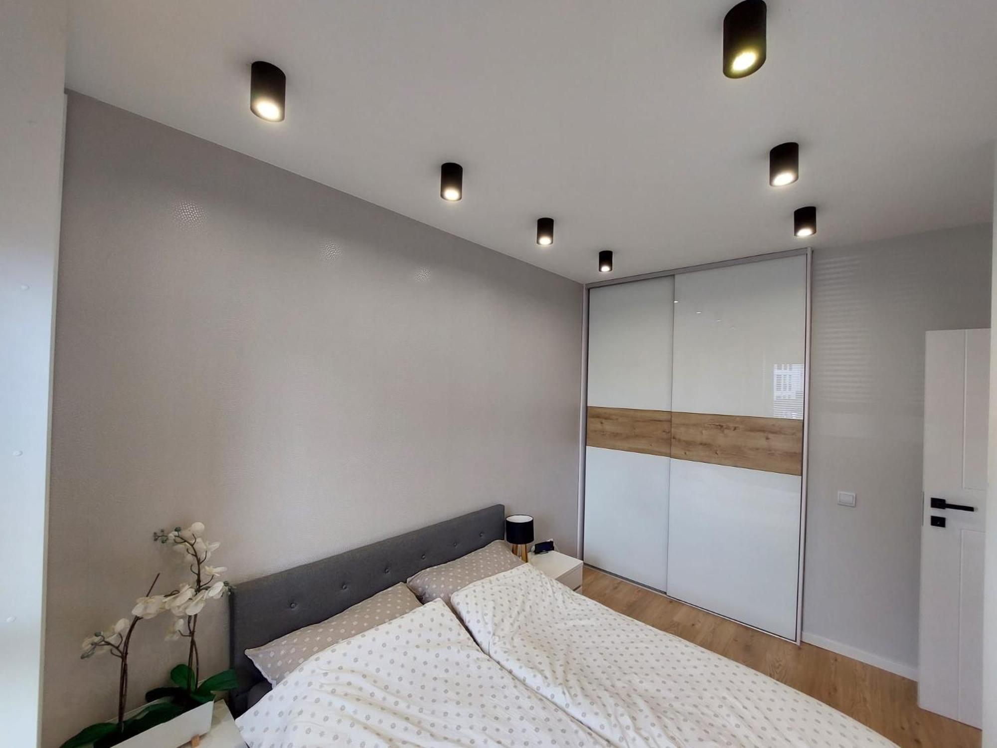 Place4you Apartment *